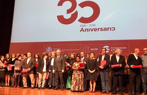 Borrell asegura que transferirá fondos no utilizados del Ministerio a la Cooperación