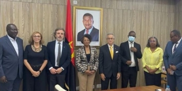 La AECID y el Instituto Cervantes impulsan la enseñanza del español en Angola