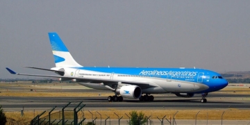 El Gobierno autoriza el acuerdo sobre transporte aéreo entre España y Argentina