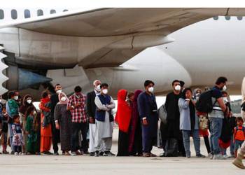 Reanudada, a través de Pakistán, la evacuación de afganos que colaboraron con España