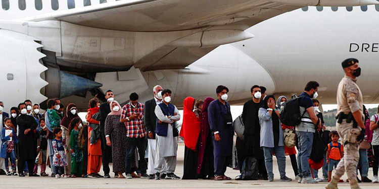 Reanudada, a través de Pakistán, la evacuación de afganos que colaboraron con España