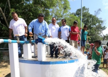 España aporta cuatro millones de euros para agua y saneamiento en Bolivia y México