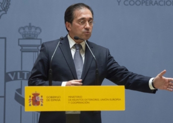 Albares debutará el lunes en el Congreso para hablar de Afganistán