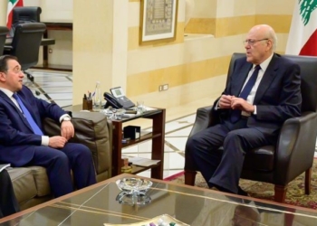 Albares asegura en Beirut que tiene la intención de visitar Israel “a la vez que Palestina”