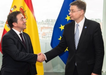 Albares logra el apoyo de Bruselas contra las sanciones comerciales de Argelia