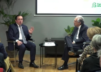 Albares atribuye los pactos sobre Reglas Fiscales y Migración y Asilo al “liderazgo de España”