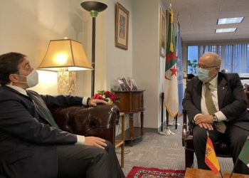 Albares viaja a Argelia para garantizar el suministro de gas tras la ruptura de Argel con Rabat