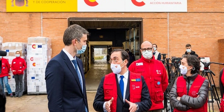 España envía a Ucrania material de protección civil y 20 toneladas de ayuda humanitaria