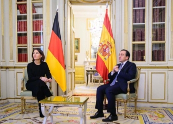 Albares y Baerbock se muestran cautos sobre el supuesto repliegue ruso: “Hay que verificarlo”