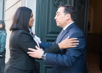 Albares recibe a su homóloga de Guinea-Bissau un día antes de reunirse los dos presidentes