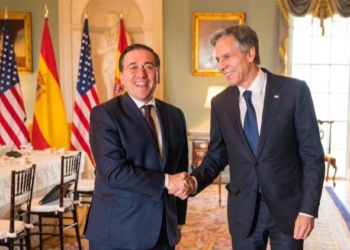 Blinken asegura a Albares que las negociaciones sobre Palomares “se retomarán pronto”