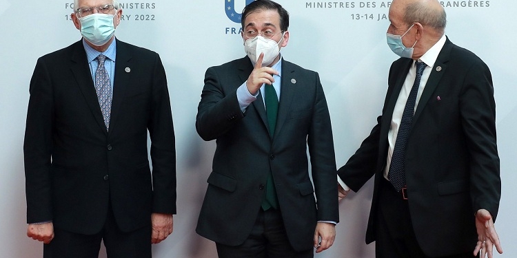 Albares: “Rusia no puede imponer quién entra o no entra en la OTAN”