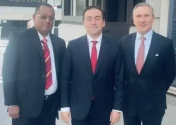 Albares recibió a diputados de la Asamblea chavista que España no reconoce