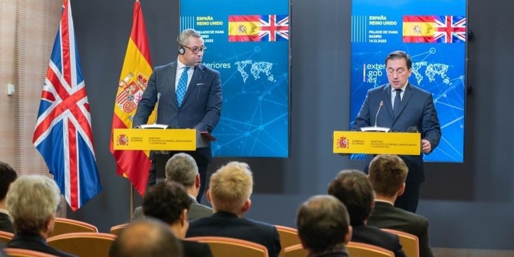 Albares y Cleverly anuncian “avances claros” pero no ponen fecha al acuerdo sobre Gibraltar