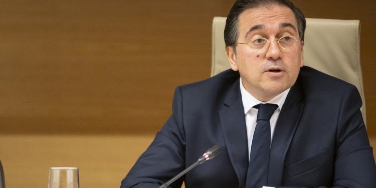 Albares pide un pacto parlamentario para lograr la aceptación de las lenguas cooficiales en la UE