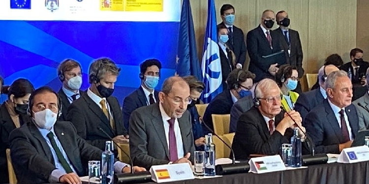 Albares apela al “diálogo” en un Foro de la UpM ignorado por Marruecos y Argelia