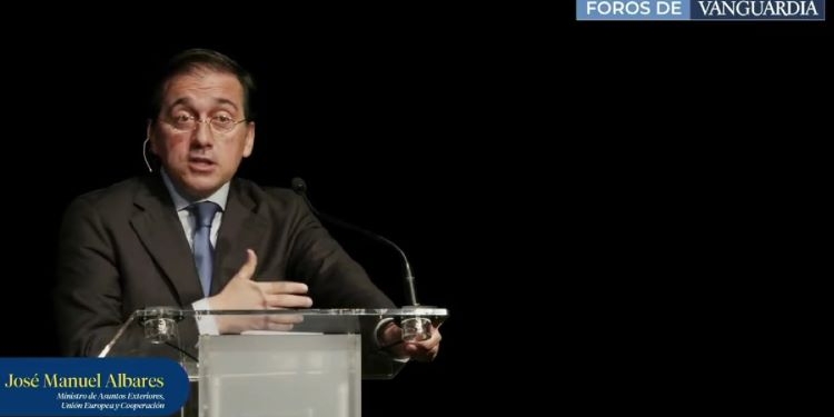 Albares prevé que la guerra durará “muchos años” y traerá una “grave crisis alimentaria”