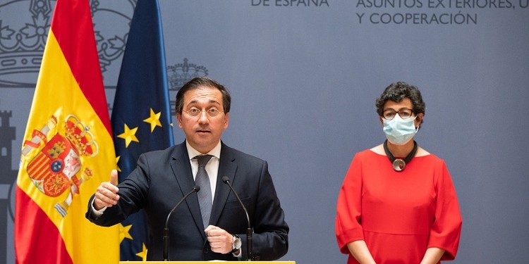 Afganistán y las vacunas: Exteriores saca pecho en su balance de 2021