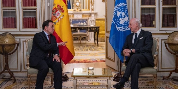 Albares reitera a De Mistura el apoyo a su labor como enviado de la ONU al Sáhara