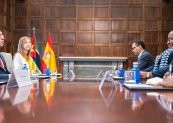 España y Mozambique abordan la cooperación en salud, educación y desarrollo