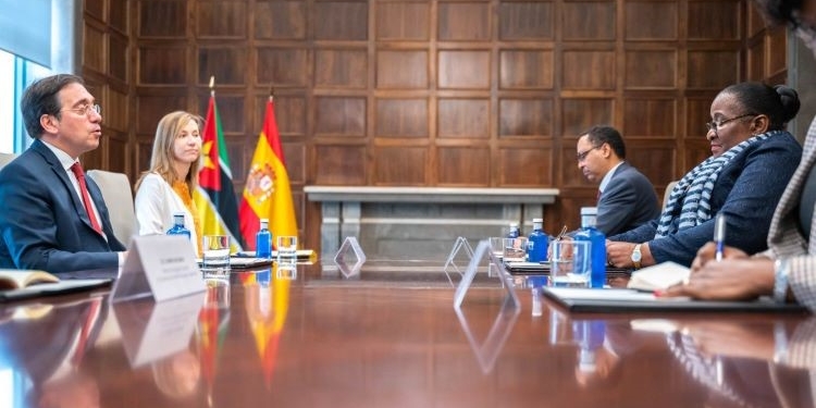 España y Mozambique abordan la cooperación en salud, educación y desarrollo