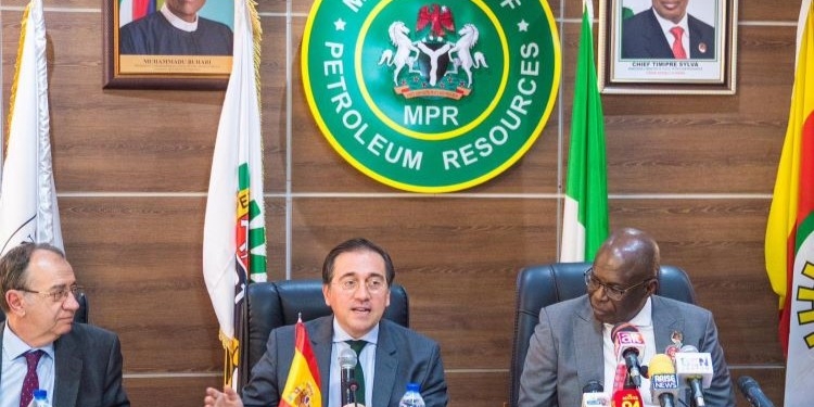 Albares asegura que las empresas españolas participarán en la privatización energética de Nigeria