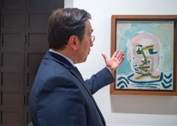 Albares aprovecha su respaldo a la Expo27 para apoyar la candidatura del PSOE en Málaga