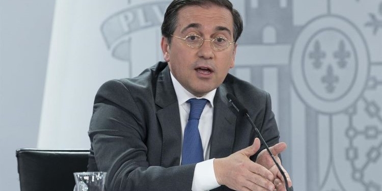 Albares: “Cualquier eliminación de lo pactado con Bruselas conlleva la paralización de fondos”