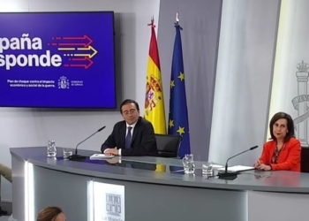 Albares y Robles abordarán con los socios de la UE la ayuda diplomática y militar a Ucrania