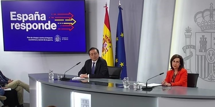 Albares y Robles abordarán con los socios de la UE la ayuda diplomática y militar a Ucrania