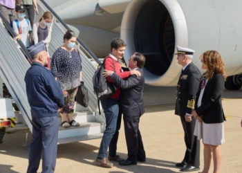El Rey y Albares felicitan al embajador de España en Sudán por el dispositivo de evacuación