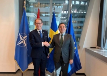 Albares: La posible elección de Sánchez al frente de la OTAN es “una especulación descabellada”