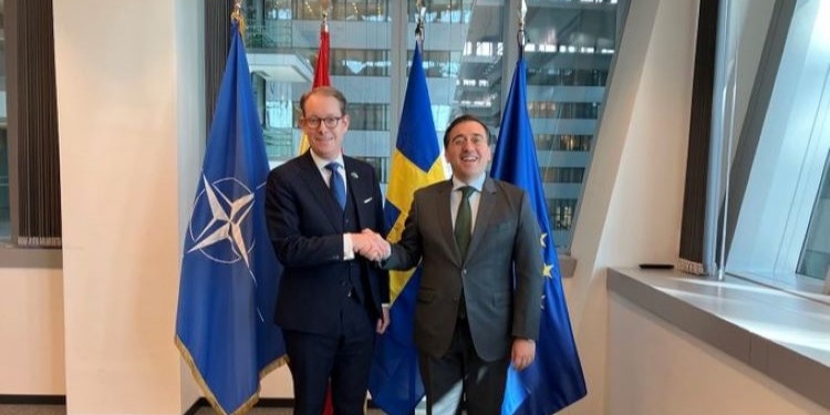 Albares: La posible elección de Sánchez al frente de la OTAN es “una especulación descabellada”