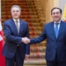 Albares analiza con Cassis el acercamiento de Suiza a la UE durante la Presidencia española