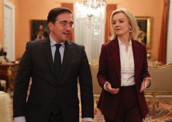 Albares y Truss esperan un acuerdo UE-Londres sobre Gibraltar en el primer trimestre de 2022