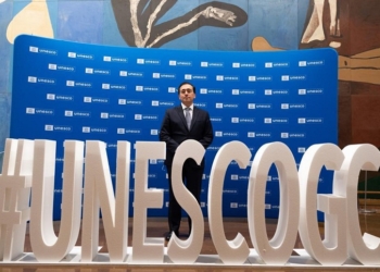 Albares asiste a la Conferencia de la UNESCO en la víspera del 75 aniversario