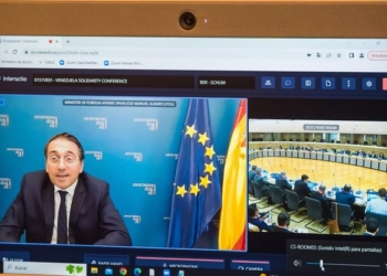 España se compromete a aportar 20 millones para asistir a migrantes y refugiados venezolanos