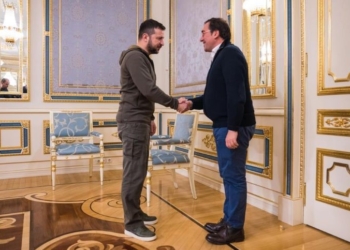Zelenski pide a Albares que España tome la iniciativa en la reconstrucción de Ucrania