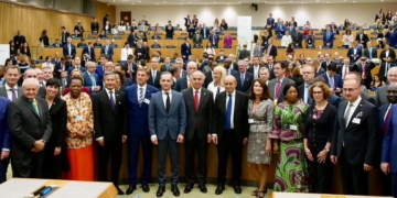 España y más de 20 países defienden la cooperación multilateral contra el COVID-19