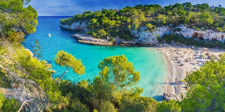 La OMT y Alpitour promoverán la innovación, la educación y la sostenibilidad en el turismo