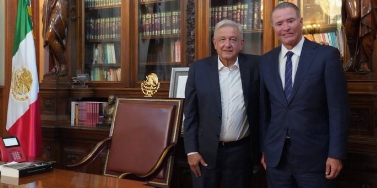 López Obrador insta al nuevo embajador a “trabajar fuerte” por la “unidad entre México y España”