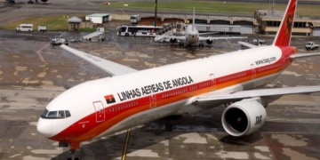 El Gobierno remite a las Cortes el acuerdo con Angola sobre transporte aéreo
