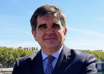 Irene Lozano recupera al diplomático Joaquín Arístegui como director general