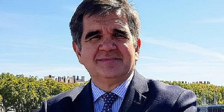 Irene Lozano recupera al diplomático Joaquín Arístegui como director general