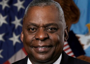 España supeditará a la UE y la OTAN su posible participación en la operación en el Mar Rojo