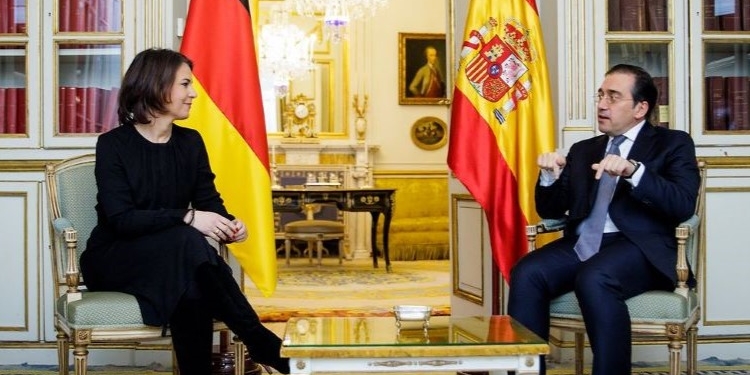 Albares se reúne hoy en Alemania con la ministra de Exteriores e interviene en el Bundestag