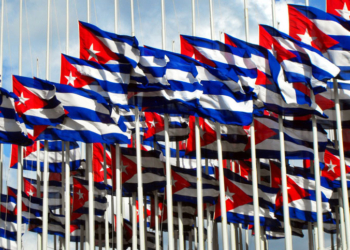 La ley Helms-Burton prevé sanciones para los países que mantienen relaciones económicas y comerciales con Cuba.