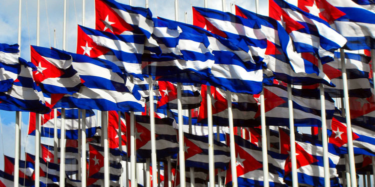 La ley Helms-Burton prevé sanciones para los países que mantienen relaciones económicas y comerciales con Cuba.