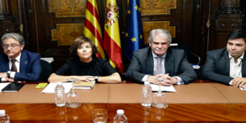 Santamaría y Dastis se reúnen con los cónsules de los países con víctimas en Barcelona y Cambrils