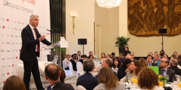 Londres pide «flexibilidad» a la UE para lograr un acuerdo sobre el Brexit